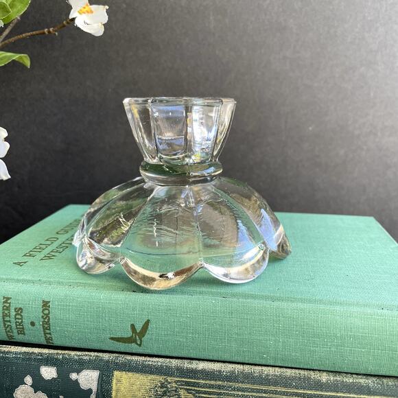 Vintage Clear Glass Scalloped Candlestick Candle Holder Taper - Picture 2 of 7